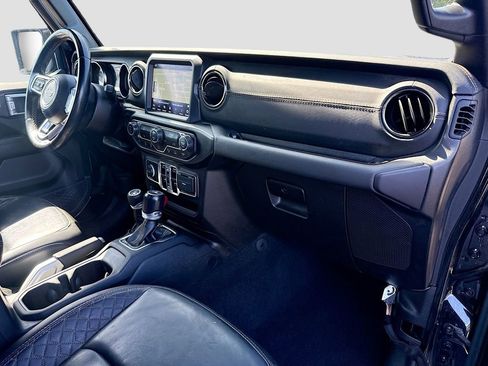 Used 2021 Jeep Gladiator Overland AWD/4WD image 34