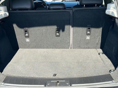 Used 2018 Jaguar E-PACE S image 12