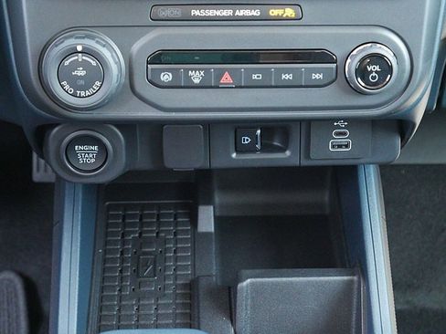 New 2025 Ford Maverick Lobo image 21