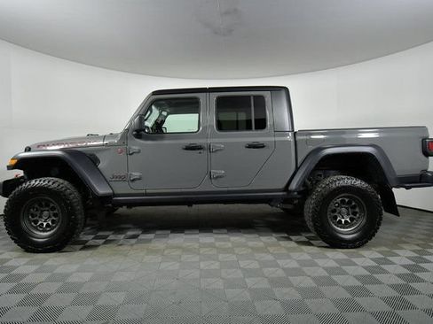 Used 2022 Jeep Gladiator Rubicon w/ Cold Weather Group AWD/4WD image 16