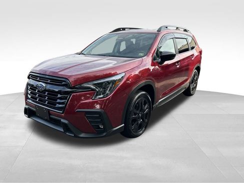 Used 2025 Subaru Ascent Bronze Edition image 2