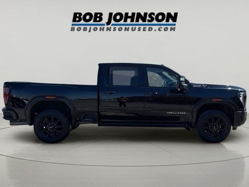 Used 2024 GMC Sierra 2500 AT4 w/ AT4 Premium Plus Package AWD/4WD image 2