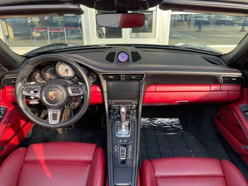 Used 2017 Porsche 911 Carrera 4S AWD/4WD image 41