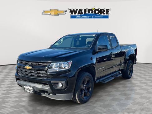 Used 2022 Chevrolet Colorado LT w/ LT Convenience Package image 3