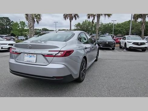 Used 2025 Toyota Camry LE FWD image 26