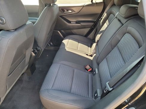 Used 2025 Chevrolet Equinox LT AWD/4WD image 8