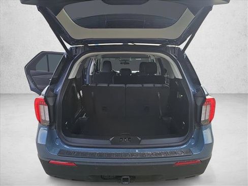 New 2025 Ford Explorer Active image 11