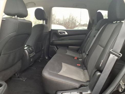 Certified 2018 Nissan Pathfinder SV w/ SV Tech Package image 13