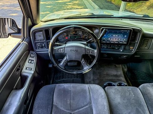 Used 2004 GMC Sierra 1500 SLE w/ Light Duty Power Package RWD image 28