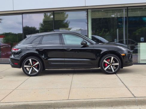 Certified 2023 Porsche Macan S AWD/4WD image 8