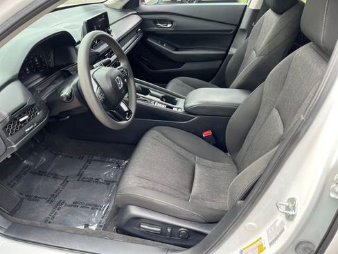 Certified 2023 Honda Accord EX image 11