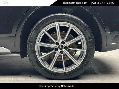 Used 2022 Audi SQ5 Premium Plus w/ Premium Plus Package image 42