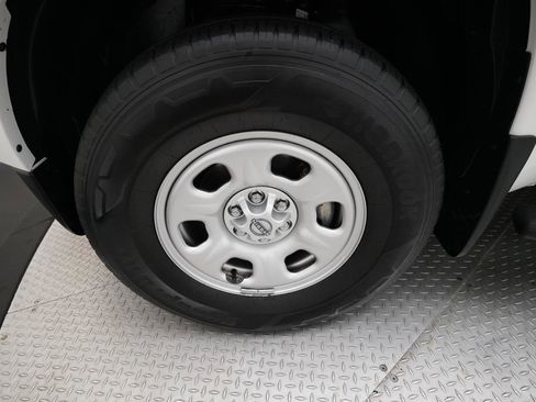 Used 2022 Nissan Frontier S w/ Technology Package AWD/4WD image 26