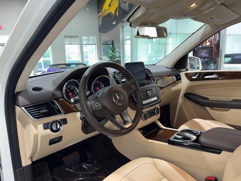 Used 2019 Mercedes-Benz GLS 450 4MATIC w/ Premium 1 Package image 38