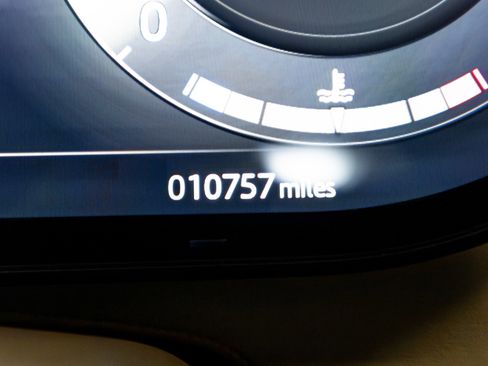 Used 2023 Land Rover Range Rover Autobiography image 9