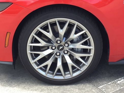 Used 2025 Ford Mustang GT Premium RWD image 21