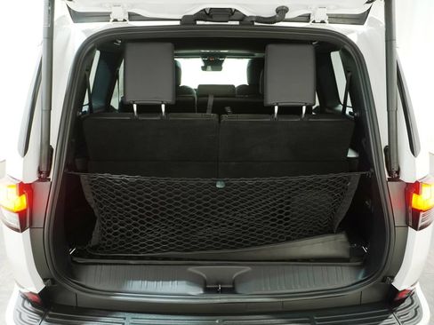Used 2024 Lexus GX 550 w/ Accessory Package (Z1) AWD/4WD image 10