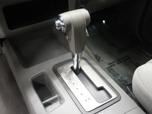 Used 2007 Nissan Frontier LE RWD image 17