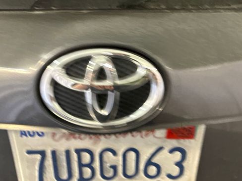 Used 2016 Toyota RAV4 XLE FWD image 14