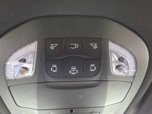 New 2025 Chrysler Pacifica Select image 29