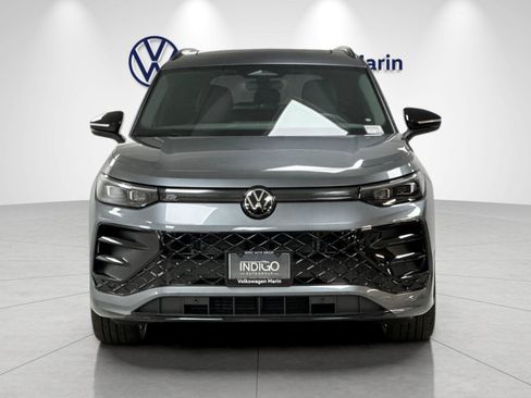 New 2026 Volkswagen Tiguan SE R-Line FWD image 8