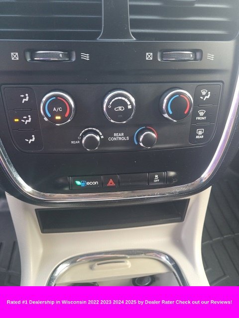 Used 2014 Dodge Grand Caravan SXT FWD image 13
