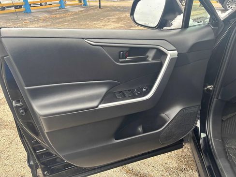 Used 2023 Toyota RAV4 LE image 10