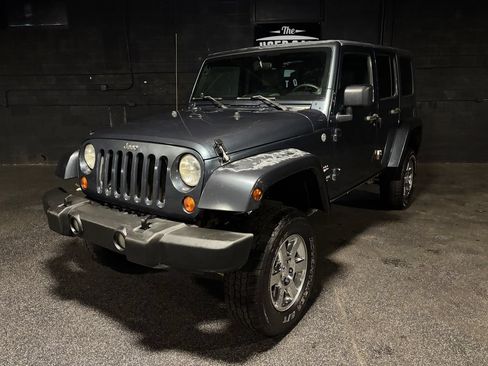 Used 2007 Jeep Wrangler Unlimited Sahara AWD/4WD image 1