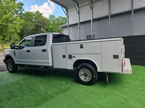 Used 2019 Ford F250 XL w/ Power Equipment Group AWD/4WD image 8