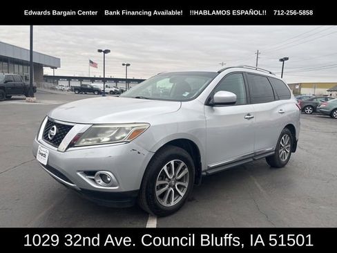 Used 2013 Nissan Pathfinder SL w/ Trailer Tow Pkg image 4