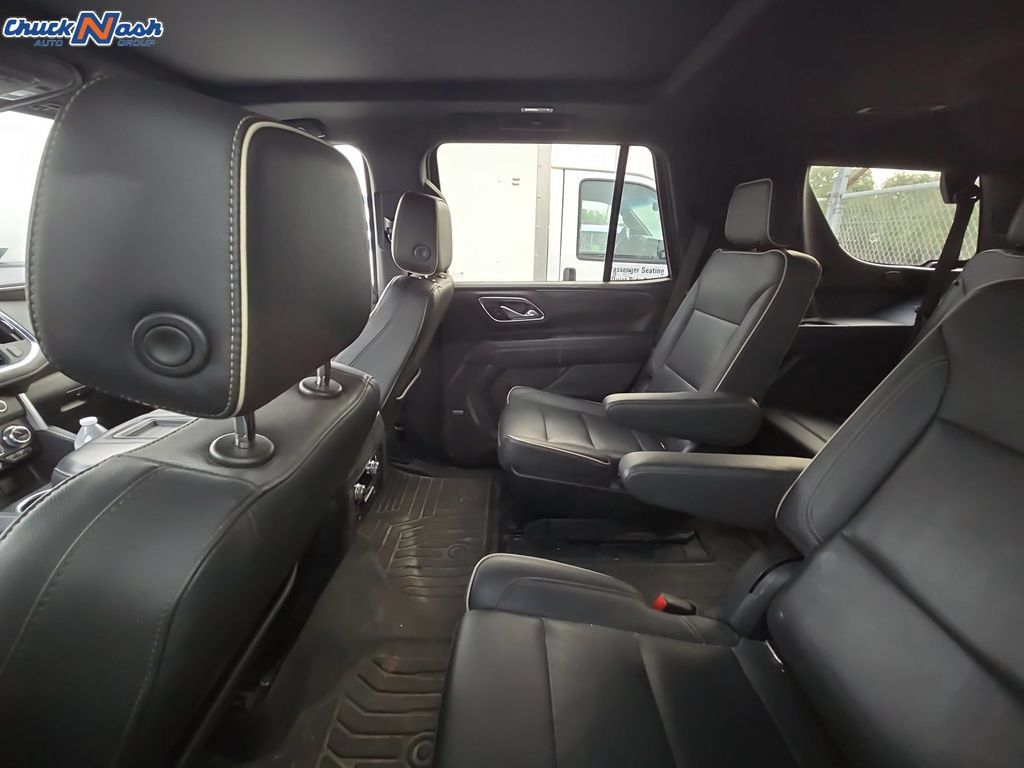 Used 2021 GMC Yukon SLT w/ SLT Premium Package RWD image 9