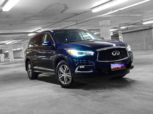 Used 2020 INFINITI QX60 Luxe w/ Essential Package image 4