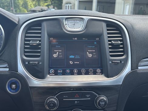 Used 2020 Chrysler 300 Touring L w/ Value Package RWD image 23