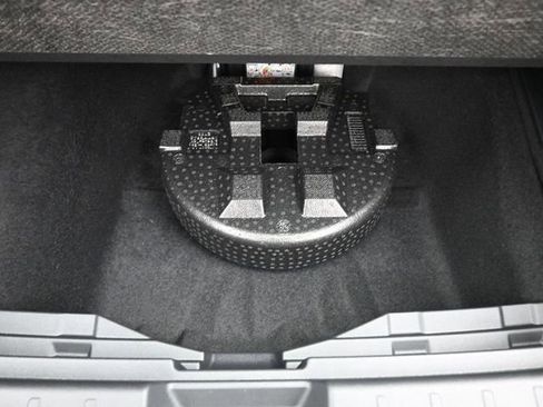 New 2026 Nissan Kicks SV image 25