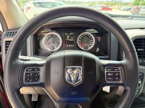 Used 2018 RAM 1500 Express w/ Express Value Package AWD/4WD image 11