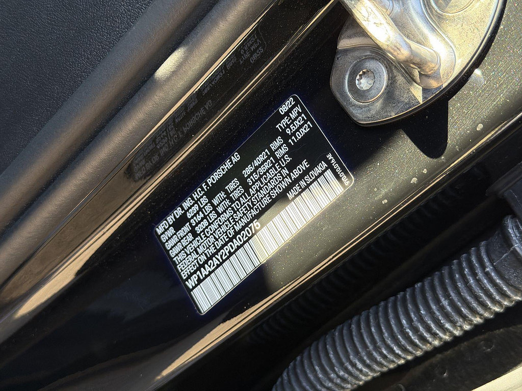 Used 2023 Porsche Cayenne AWD/4WD image 35