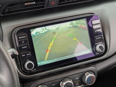 Used 2023 Nissan Kicks SV w/ Interior Electronics Package FWD image 18