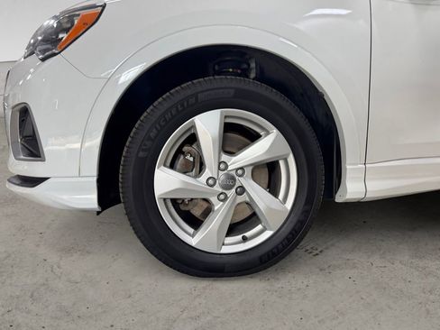 Used 2019 Audi Q3 2.0T Premium image 14