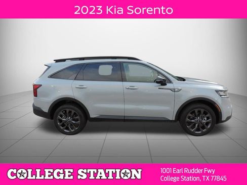 Used 2023 Kia Sorento X-Line EX AWD/4WD image 2