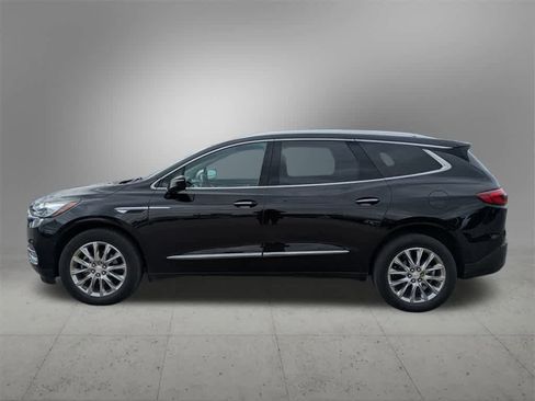 Used 2018 Buick Enclave Premium w/ Experience Buick Package image 2