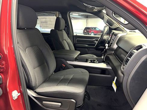 New 2026 RAM 1500 4x4 Crew Cab image 31