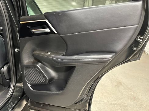 Used 2024 Mitsubishi Outlander SE FWD image 11
