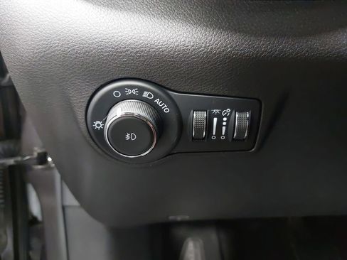 Used 2022 Jeep Compass Latitude image 26