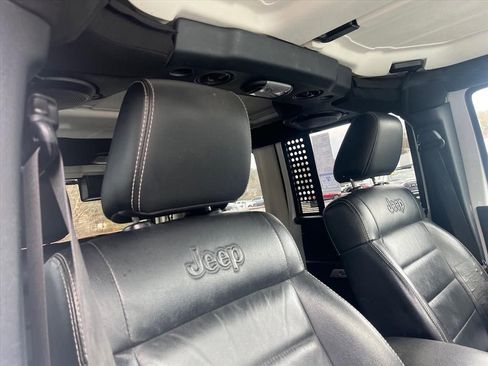Used 2012 Jeep Wrangler Unlimited Sahara w/ Connectivity Group image 24