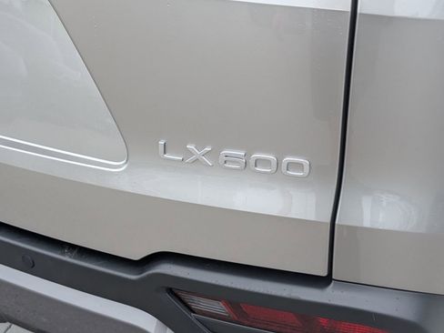 Used 2025 Lexus LX 600 4WD w/ Accessory Package (2T) image 23