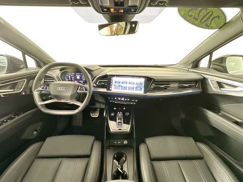 Used 2025 Audi Q4 e-tron Premium Plus w/ Premium Plus image 3