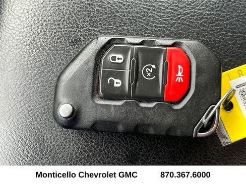 Used 2023 Jeep Gladiator Mojave w/ Cold Weather Group AWD/4WD image 23