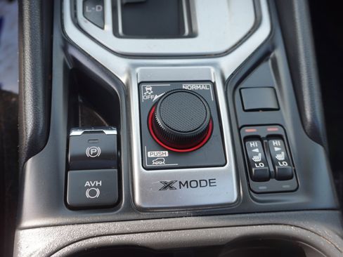 Used 2019 Subaru Forester Premium w/ All-Weather Package image 19