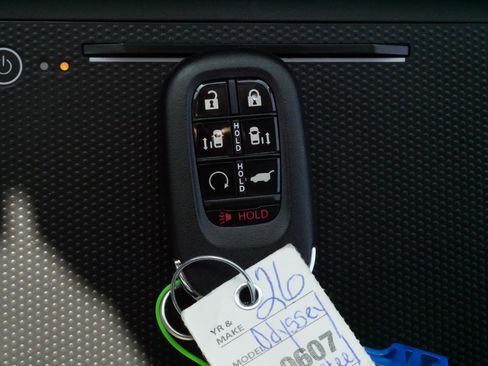 Certified 2026 Honda Odyssey Touring image 32