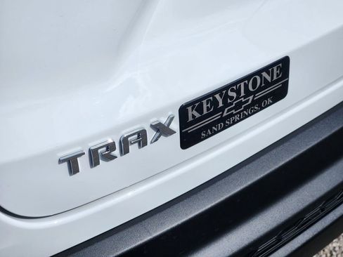 New 2026 Chevrolet Trax LS w/ Driver Confidence Package image 12